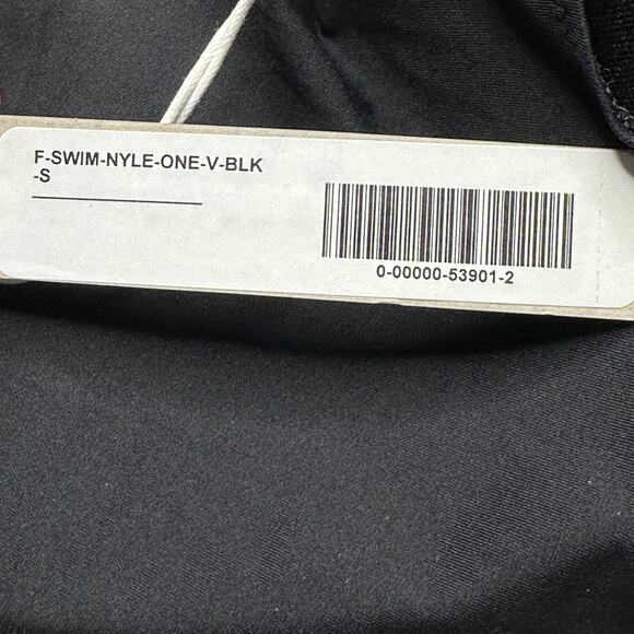Everlane Renew V-Neck One Piece Swimsuit Black Women Small NWT Adjustable Straps - Picture 12 of 12